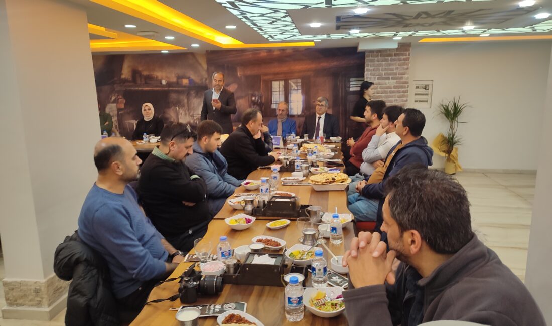 EKSEN Sendikası Malatya Şube Başkanı  Yalçın Arıcak, Öğretmenler Günü