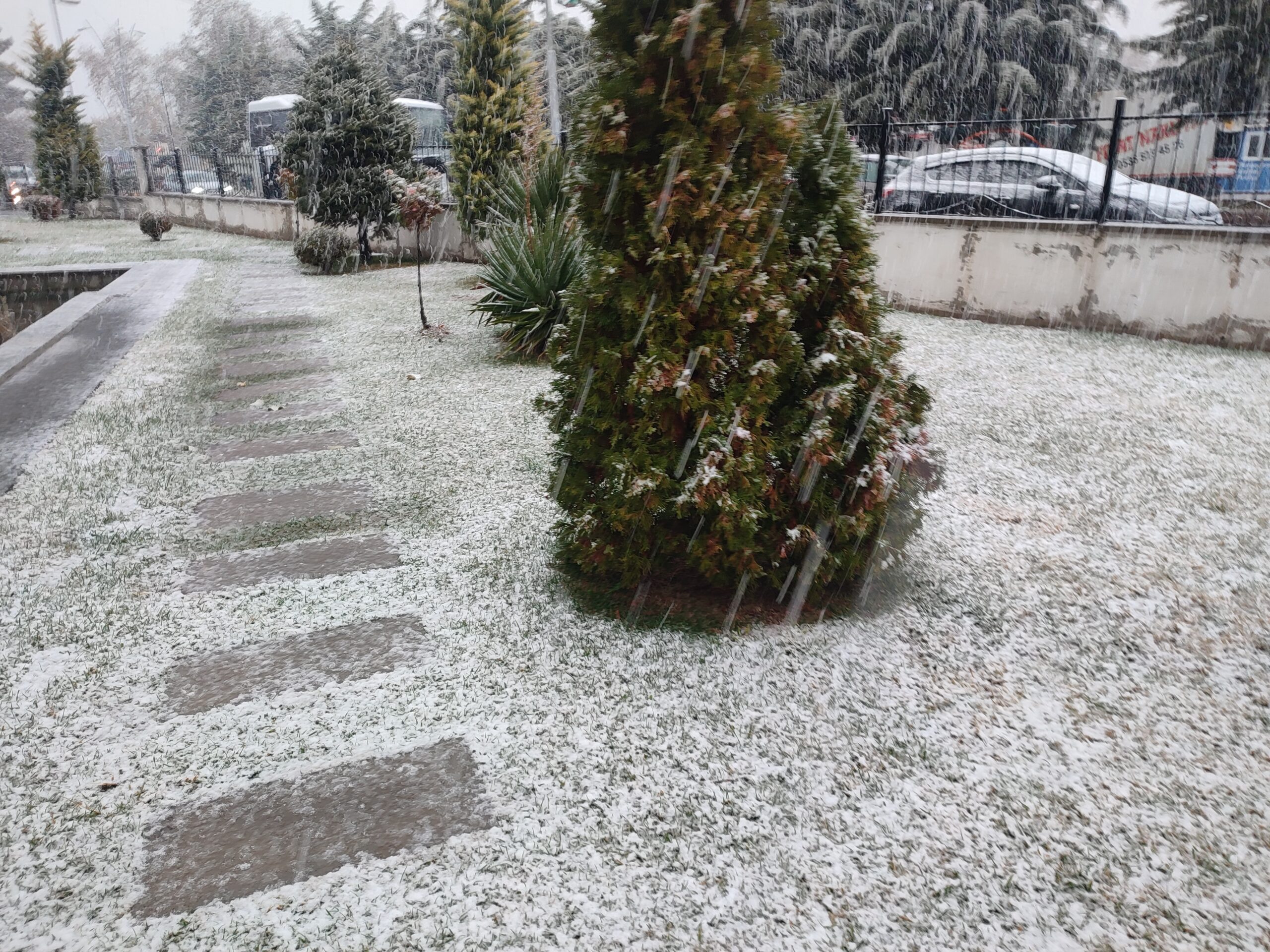 Malatya Valisi Seddar Yavuz Malatya'da eğitime 1 gün ara verildiğini