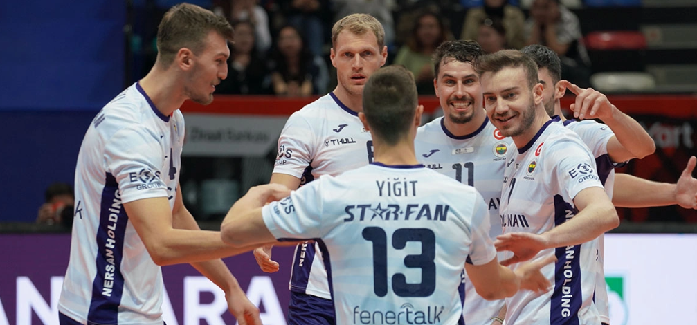 Fenerbahçe Medicana Erkek Voleybol Takımı Galatasaray HDI Sigorta’yı 3-2 mağlup