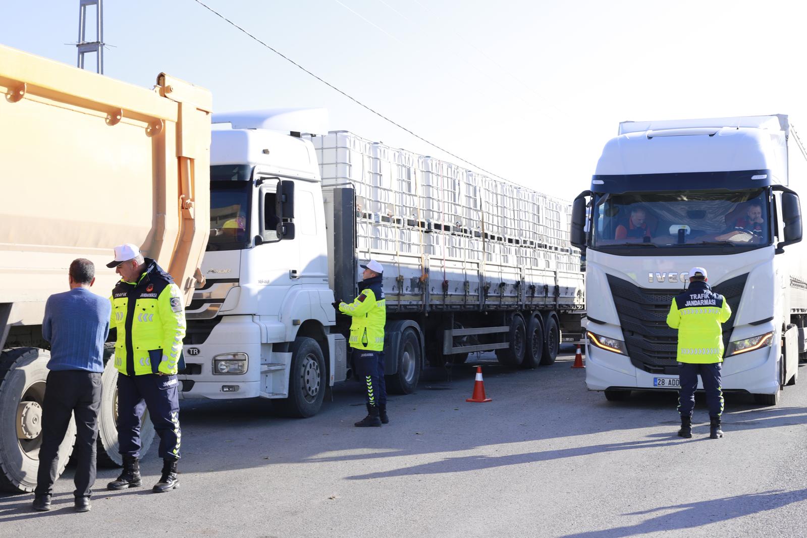 Malatya Emniyet Müdürlüğü tarafından 24 saatllik faaliyet raporu paylaşıldı. Şehir