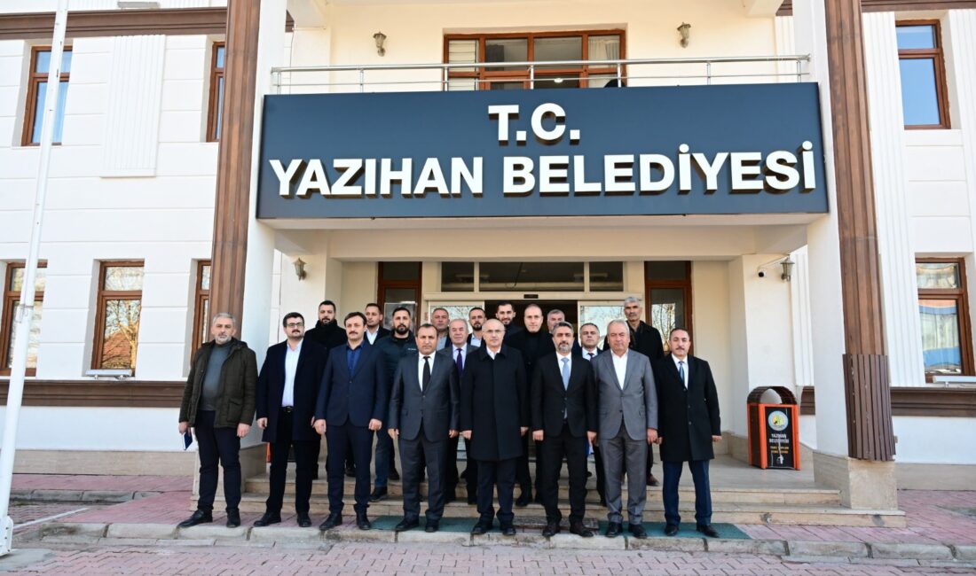 Malatya Büyükşehir Belediye Başkanı Sami Er, Yazıhan Belediye Başkanı Abdulvahap