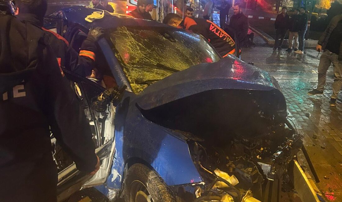 Malatya’nın Yeşilyurt ilçesi Hava Lojmanları kavşağında gece saatlerinde kaza meydana