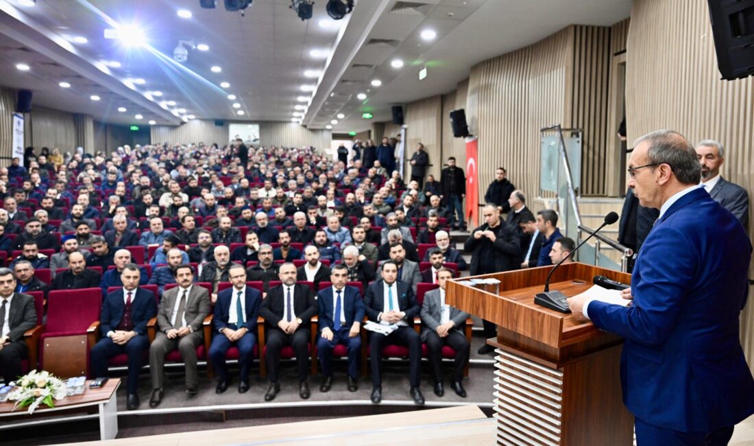 Battalgazi İlçe Müftülüğü tarafından Battalgazi Belediye Konferans Salonunda düzenlenen Din