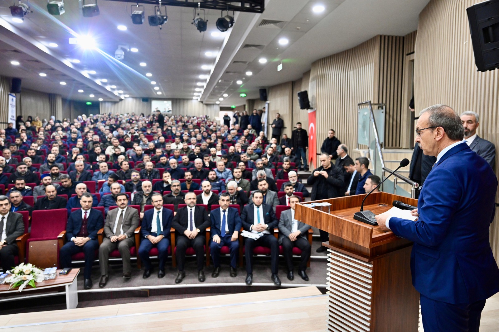 Battalgazi İlçe Müftülüğü tarafından Battalgazi Belediye Konferans Salonunda düzenlenen Din