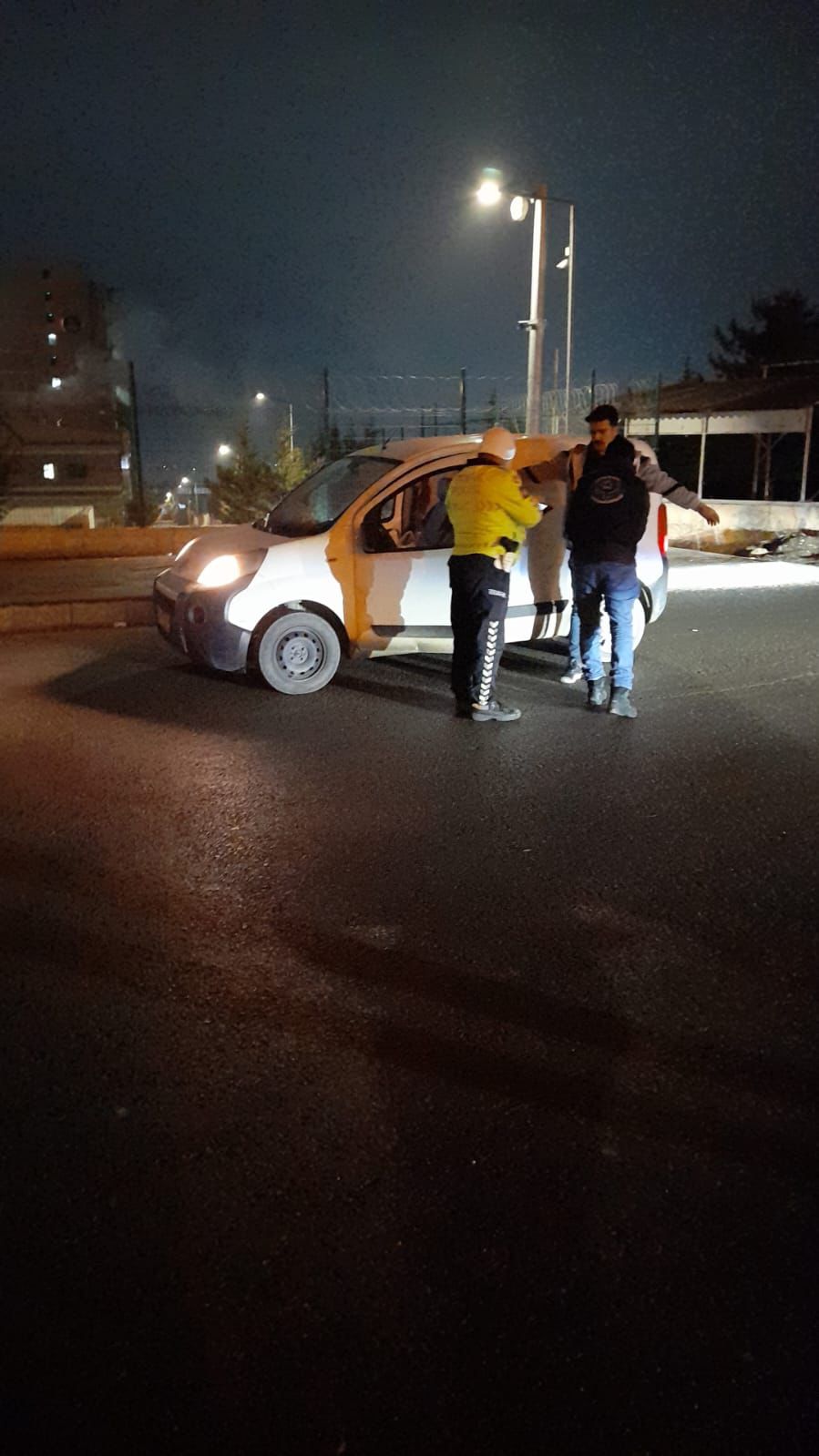 Malatya Emniyet Müdürlüğü tarafından 24 saatlik faaliyet raporu paylaşıldı. 300
