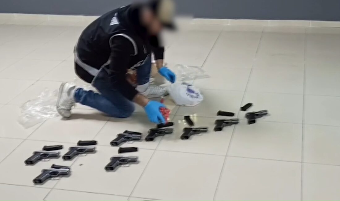 Malatya Emniyeti silah kaçakçılığı yaptığı düşünülen şahısların ev ve iş