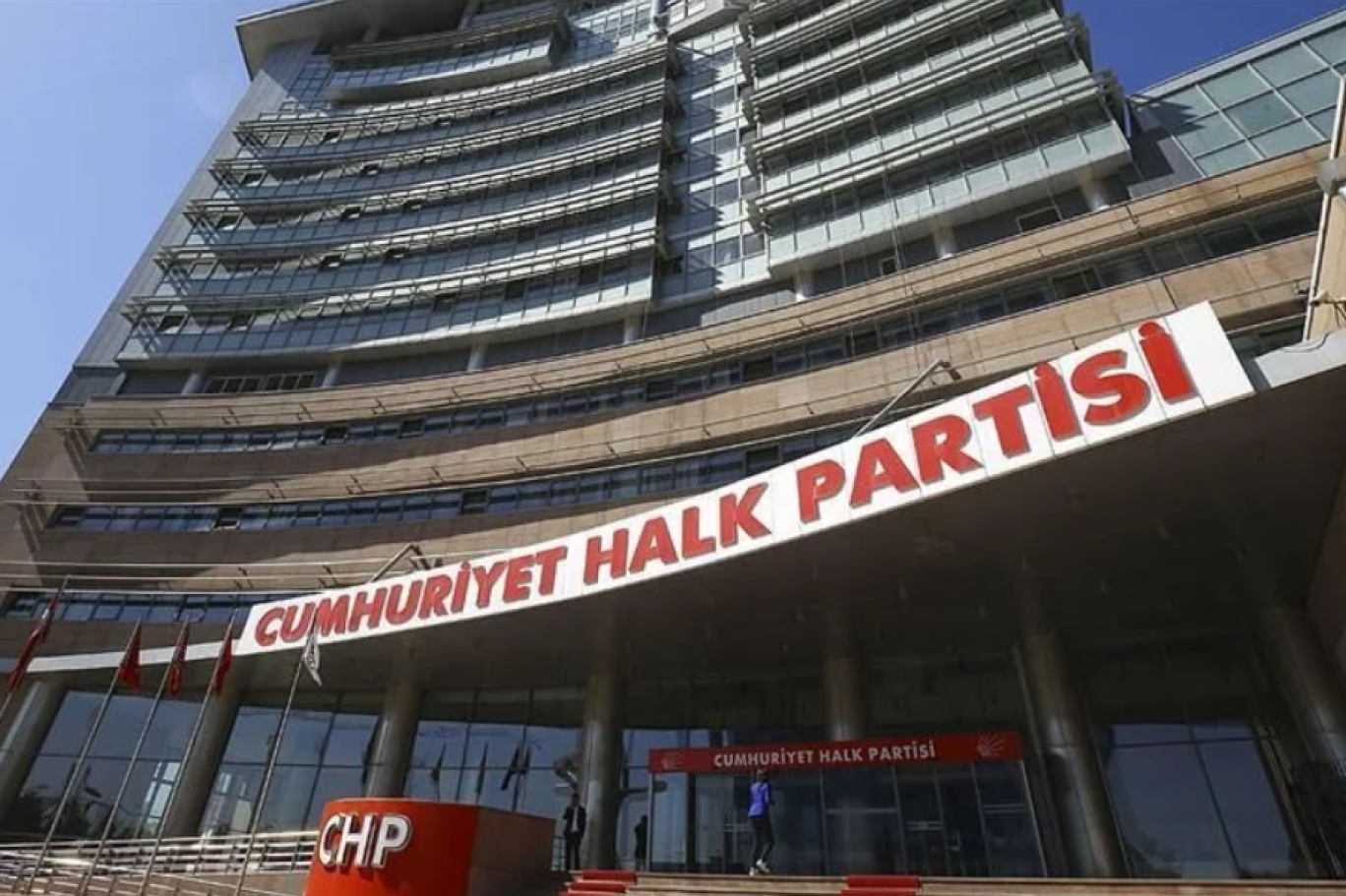 CHP tarafından 6 Şubat depreminin yıl dönümü dolayısıyla çok sayıda