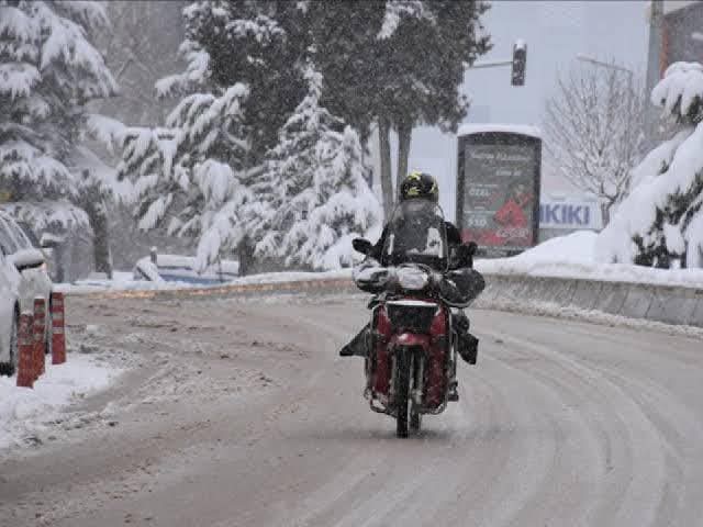 Malatya Valiliği tarafından motosiklet sürücülerinin trafiğe çıkış yasağının kaldırıldığını duyurdu.