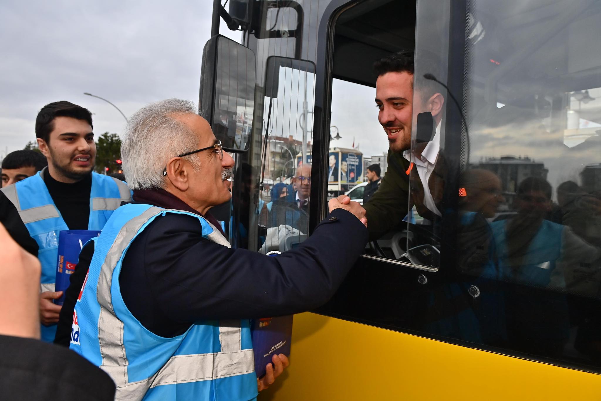 Ulaştırma ve Alt Yapı Bakanı Abdulkadir Uraloğlu Malatya'da bir dizi