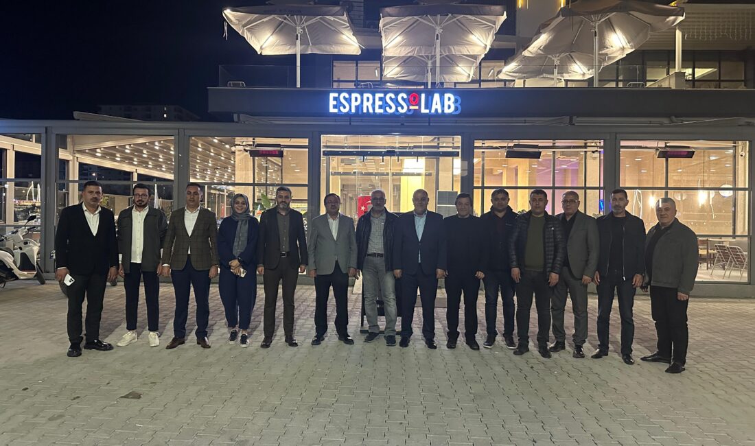 Cumhuriyet Halk Partisi Genel Başkanı Özgür Özel'in boykot açıklaması sonrası