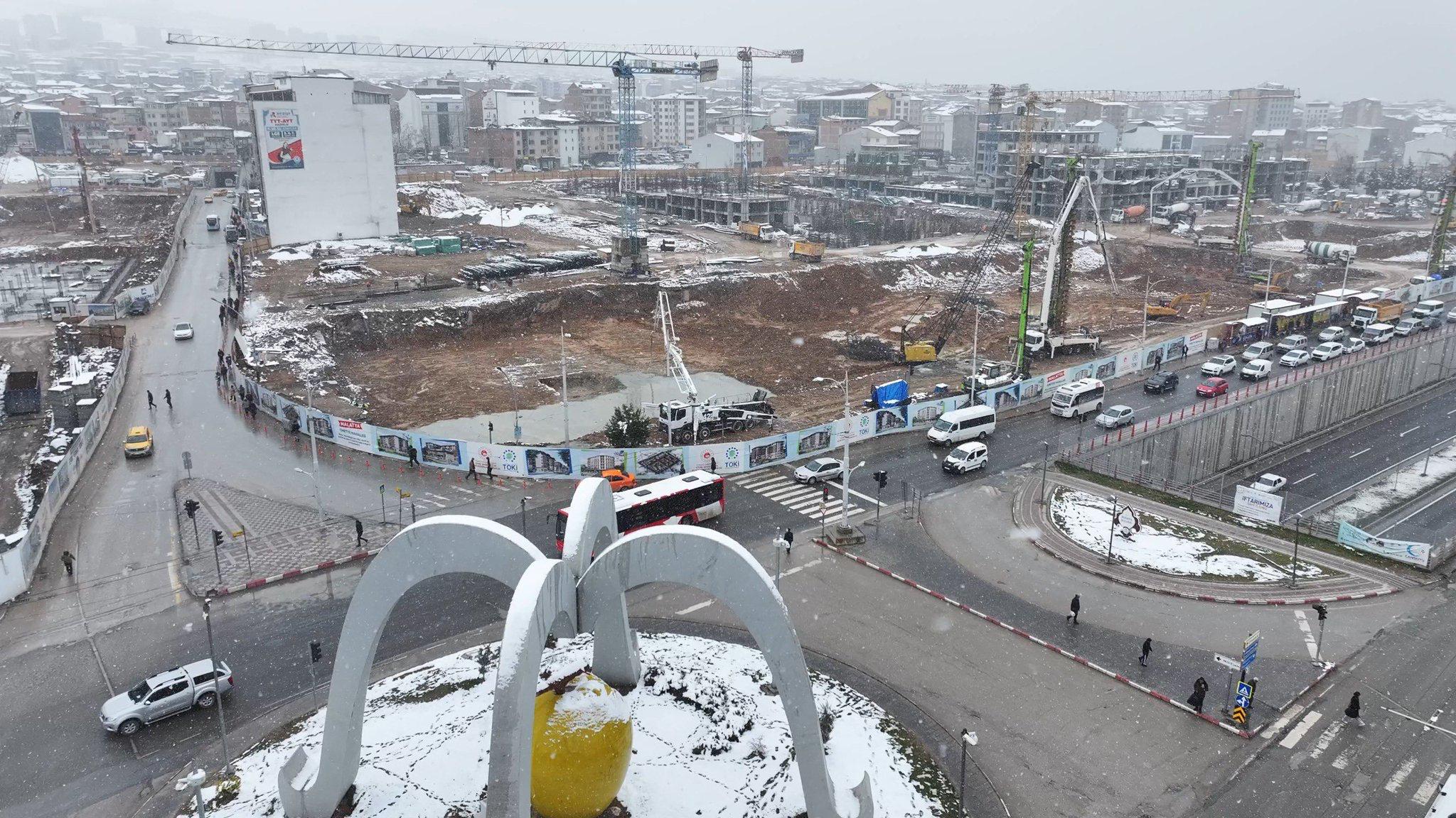Malatya Milletvekili Abdurrahman Babacan, Niyazi Mahallesindeki 2+1 olarak belirlenen konutların