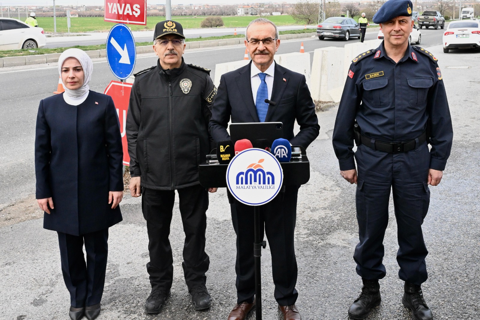 Malatya Valisi Seddar Yavuz, Ramazan Bayramı dolayısıyla İl Emniyet Müdürlüğü