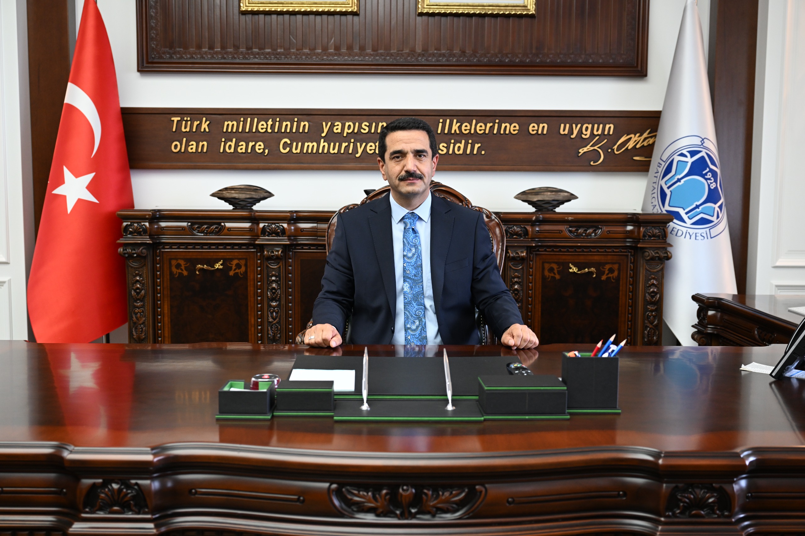 Bir haber kanalında Ekrem İmamoğlu ile gözaltına alınanlar arasında ismi