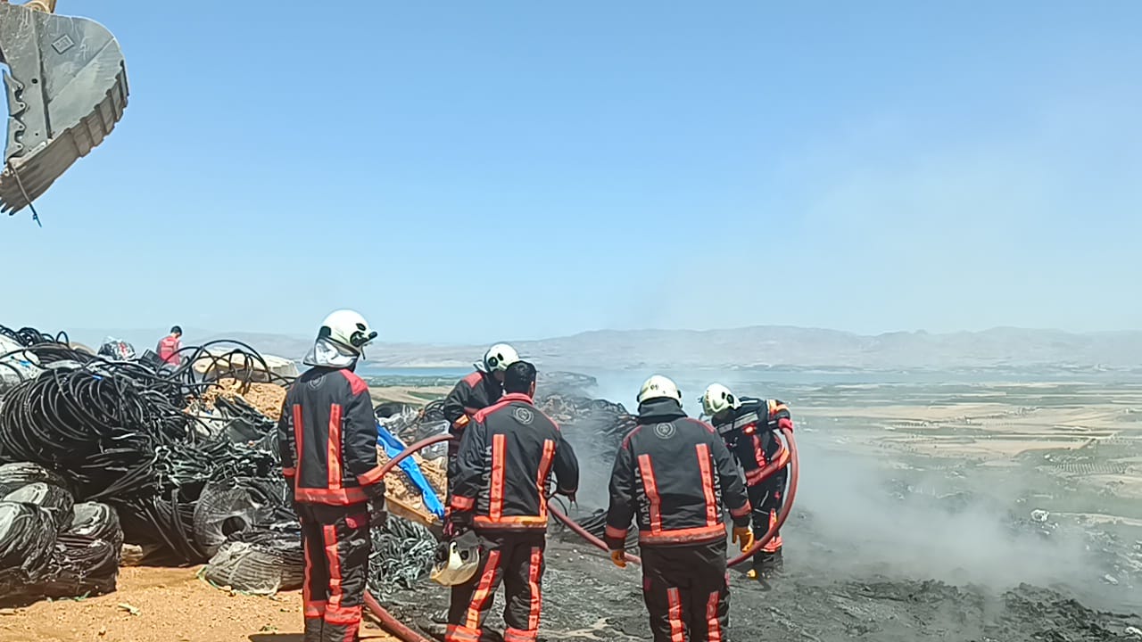 Battalgazi ilçesi Orduzu Mahallesinde yangın meydana geldi.